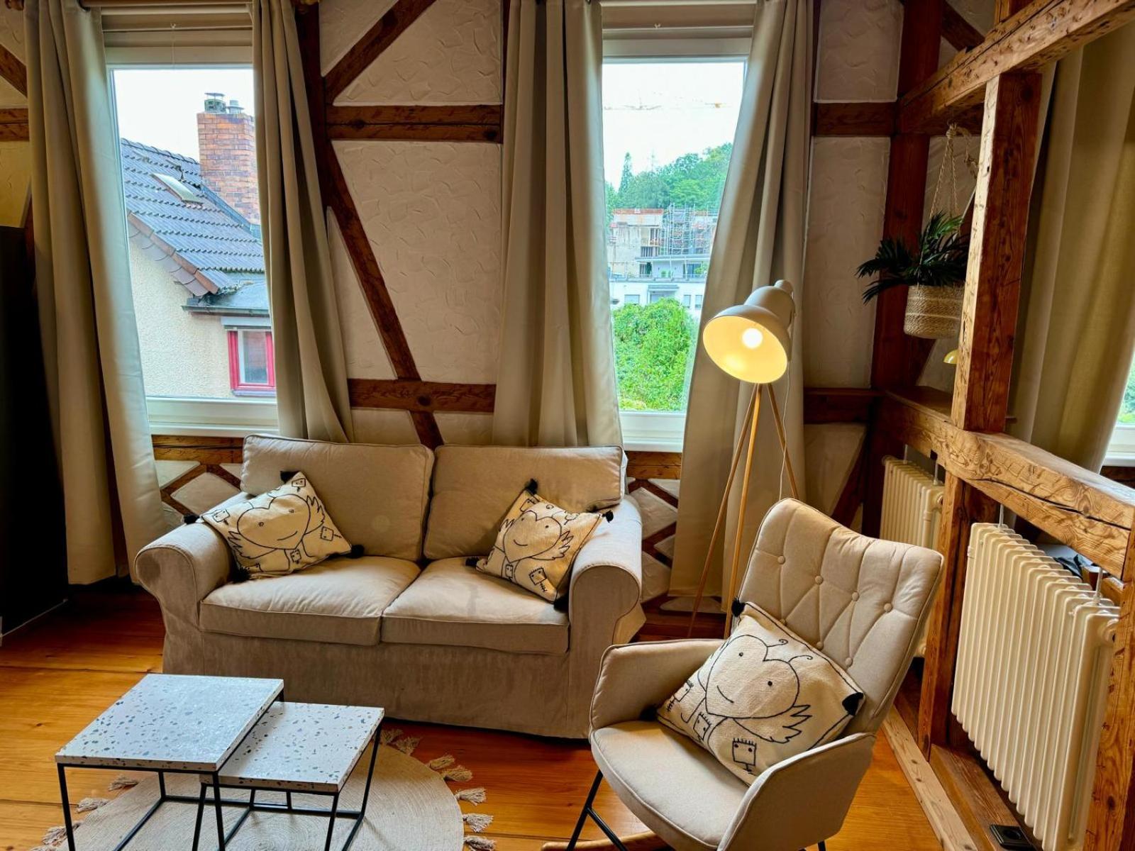 Leopold'S Apartments Mit Garten Und Vesteblick Mitten In Кобург Екстериор снимка